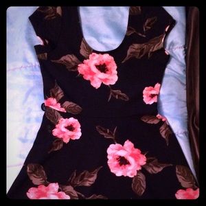 FLORAL MINI DRESS